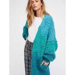 FREE PEOPLE Aquatic Ombre Textured Chunky Oversized Mermaid Blue Cardigan -Sz XS